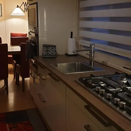 J151 Holiday home