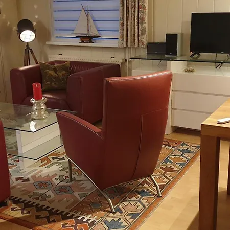 J151 Holiday home *