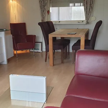 J151 Сasa de vacaciones Heel